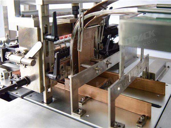 bun cartoning machine