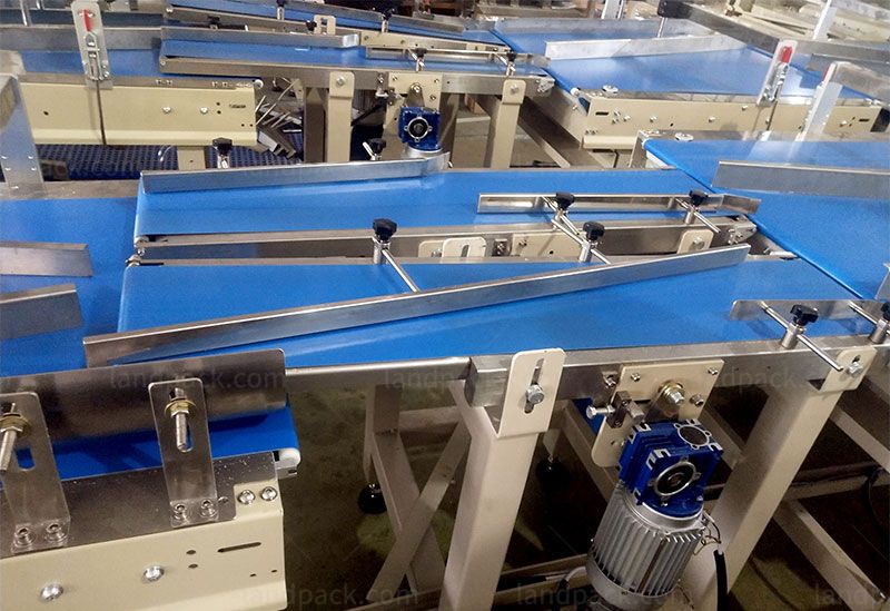 biscuit packaging machine